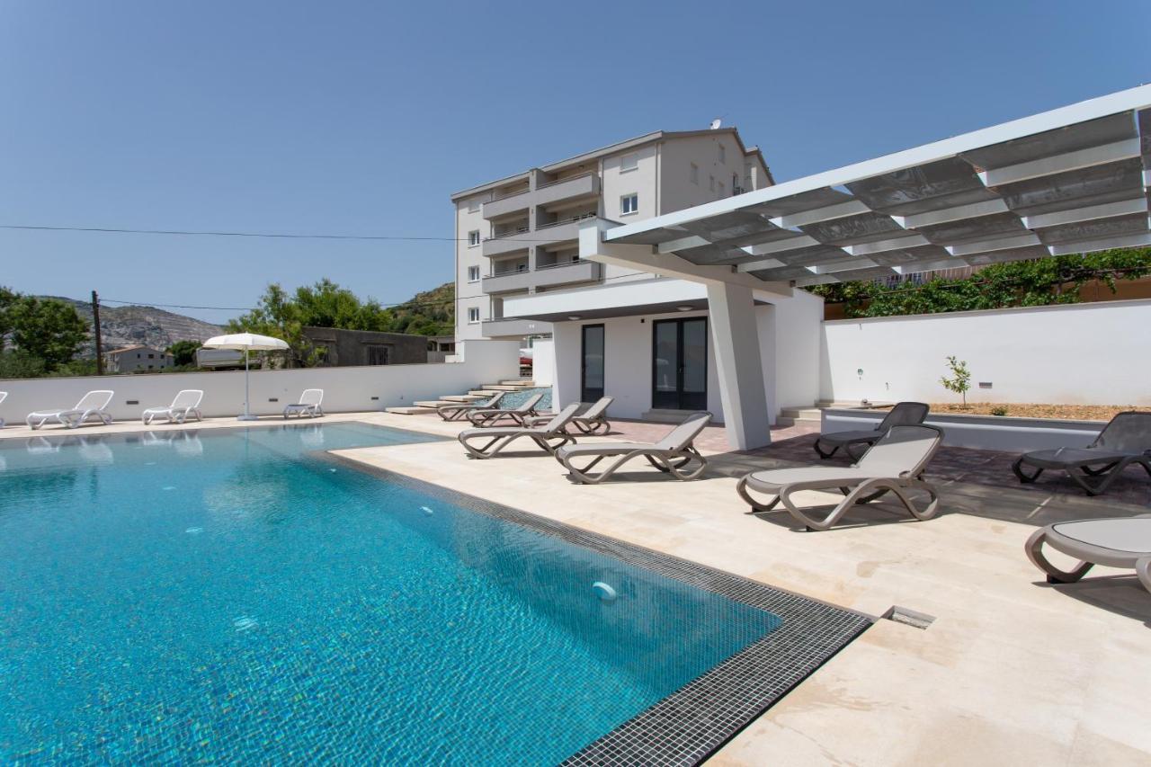 Apartments Top Hill Trogir Bagian luar foto