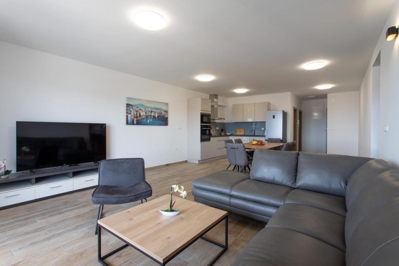 Apartments Top Hill Trogir Bagian luar foto